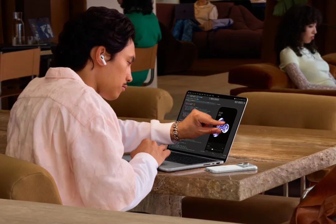 「推翻」乔布斯的触屏 MacBook 正式发布,22999 元起图5